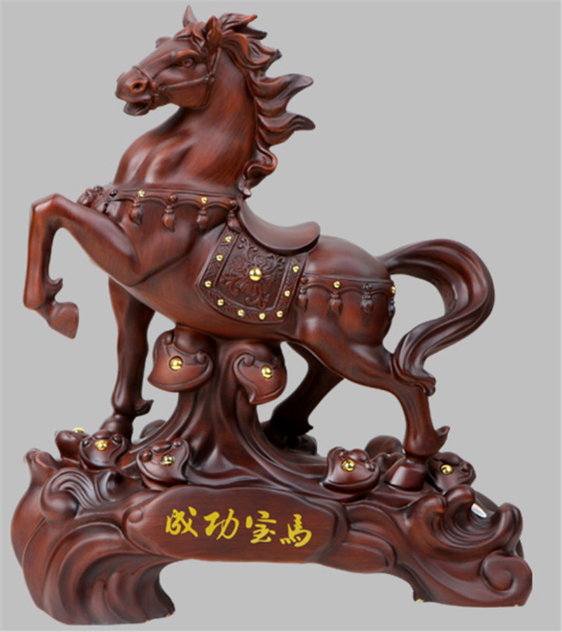 木纹树脂工艺品摆件批发指南 成功宝马家居装饰品与创意木雕礼品源头厂家解析